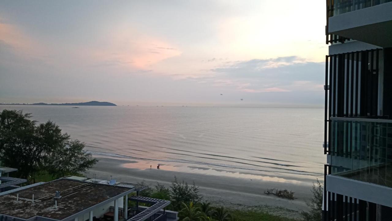 Timur Bay Seafront Residence Kuantan Buitenkant foto