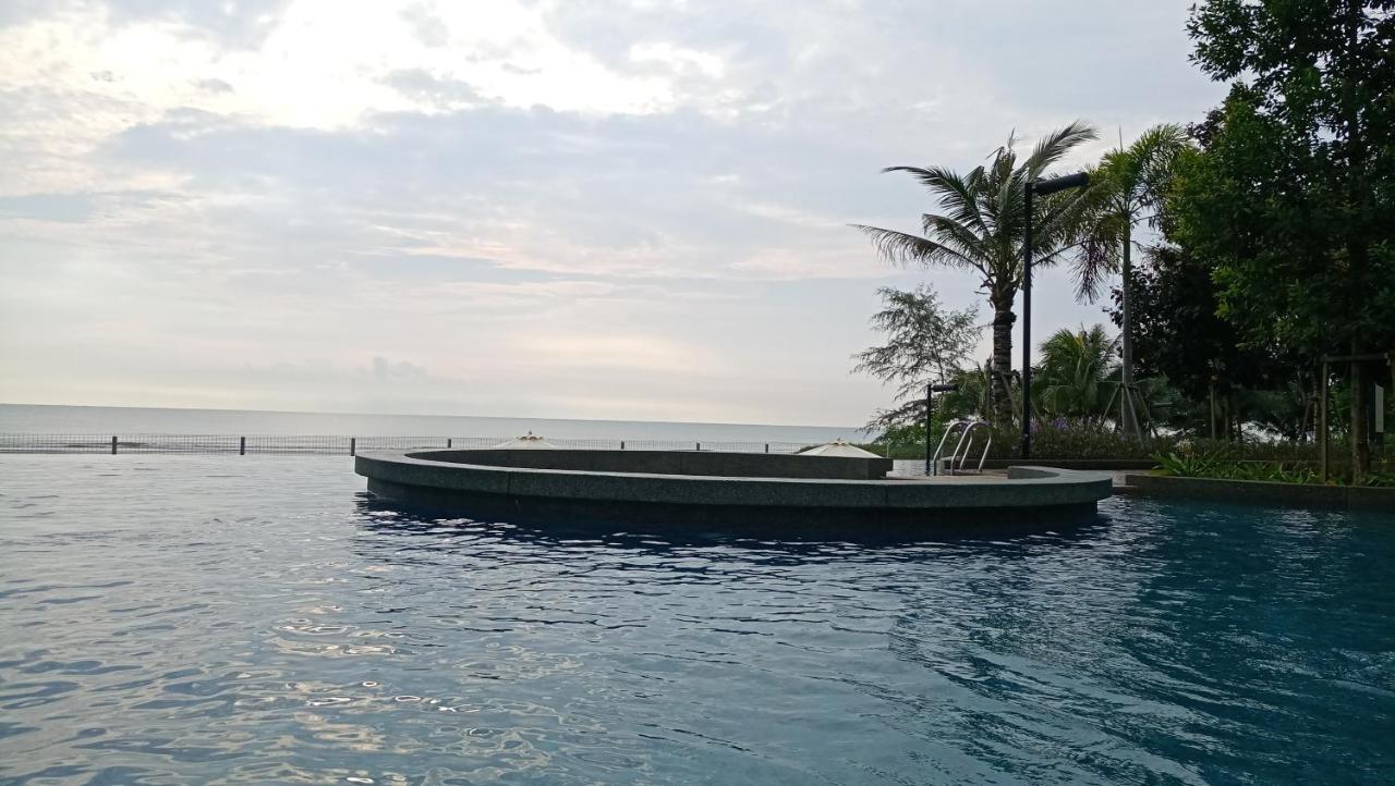 Timur Bay Seafront Residence Kuantan Buitenkant foto